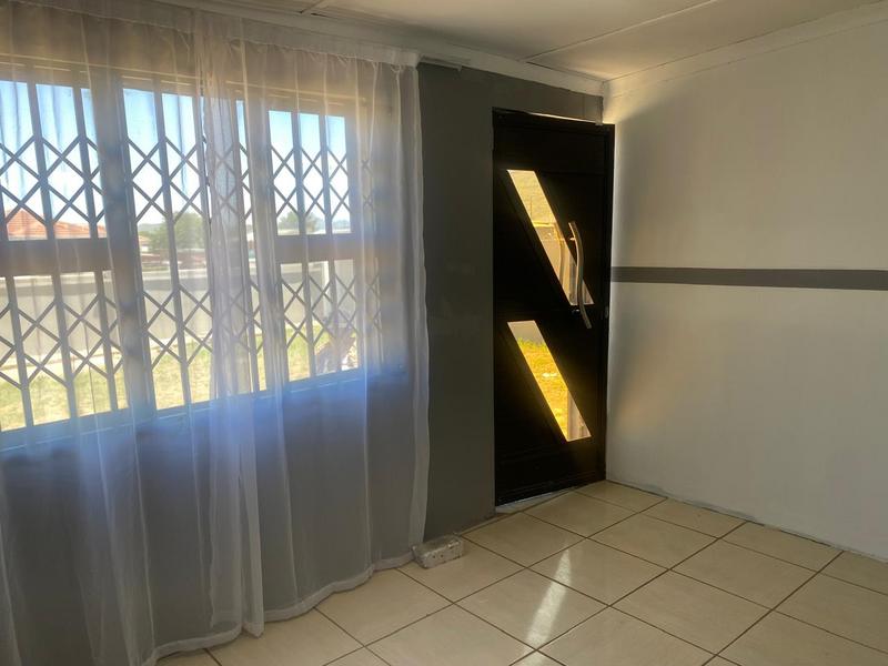 2 Bedroom Property for Sale in Ezibeleni Eastern Cape